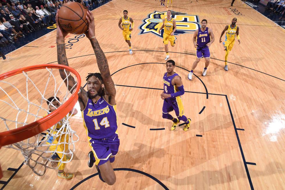 他以队长身 他以队长身