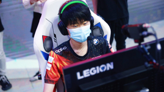 跑动强度与 跑动强度与